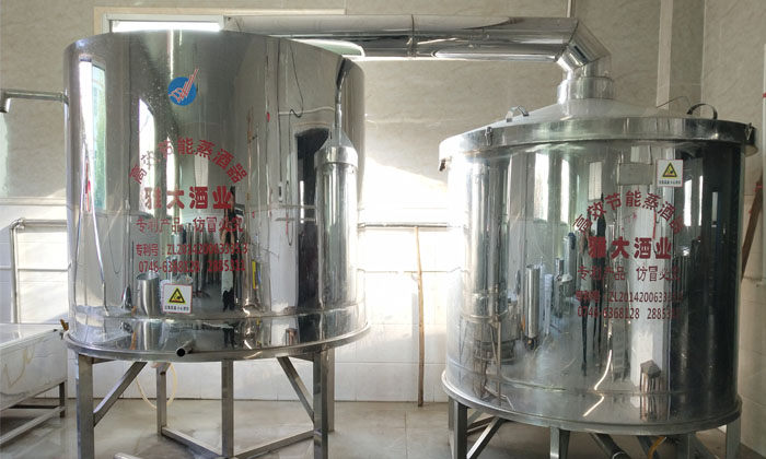 蒸汽釀酒設備酒坊里的傳統手藝,無法比擬的美味純糧白酒